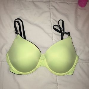 {vs pink} BRA